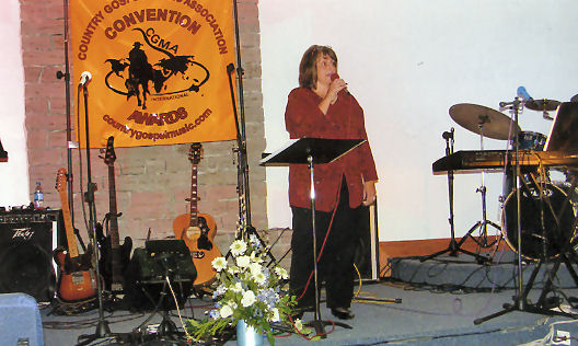 Cindy Keeley singing at a CGMA event